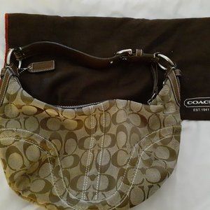 AUTHENTIC COACH WOMEN'S WANDERER BAG
